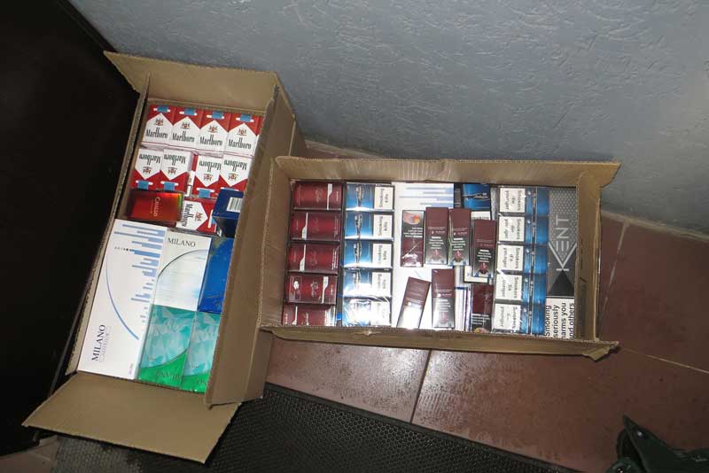 В Оренбуржье таможенники выявили около 4 тысяч пачек нелегальных сигарет