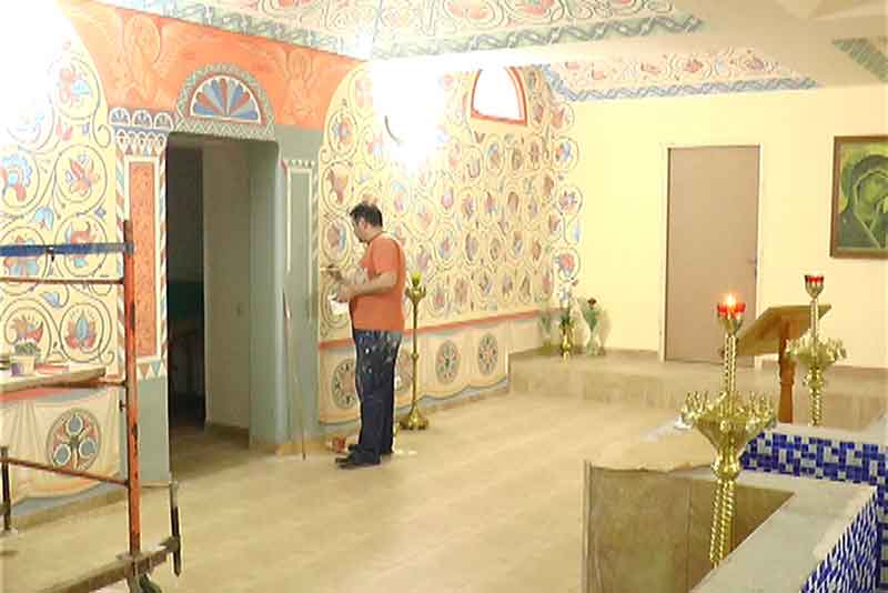 В храме  Благовещения Пресвятой Богородицы идет роспись нижнего придела (фото)