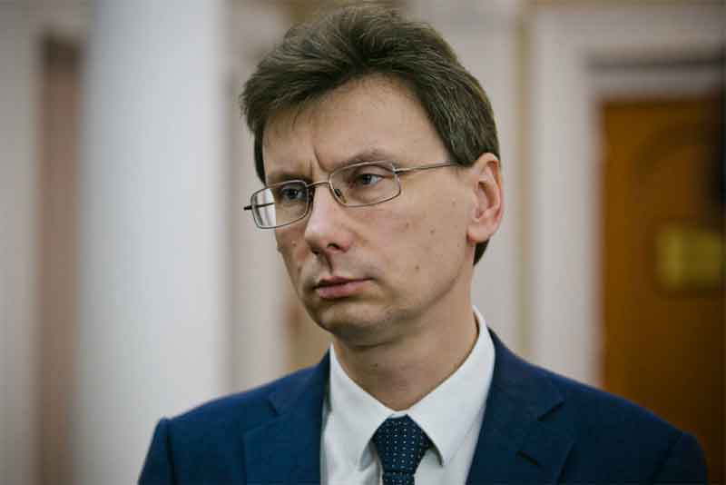 Алексей Пахомов сообщил, когда в Оренбуржье закончится дистант для 5-10 классов