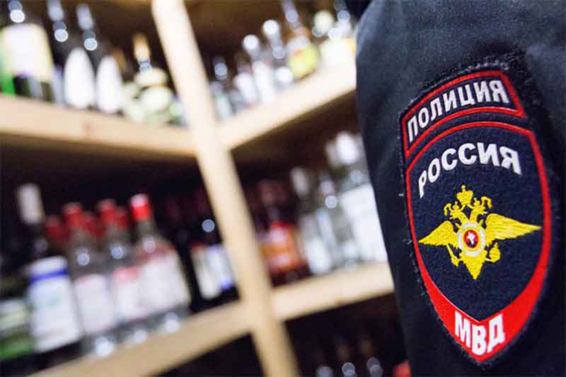 В Оренбуржье с начала года из оборота изъято около 26 000 литров нелегального алкоголя