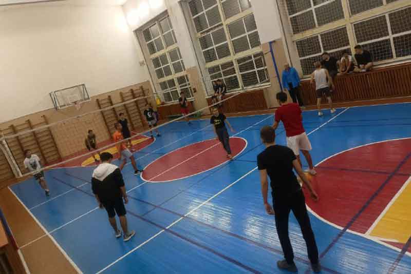Студенты новотроицкого филиала НИТУ «МИСиС» приглашают  соперников на волейбольные поединки