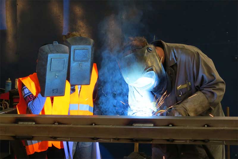 С начала 2022 года при содействии службы занятости трудоустроено 3 тысячи оренбуржцев