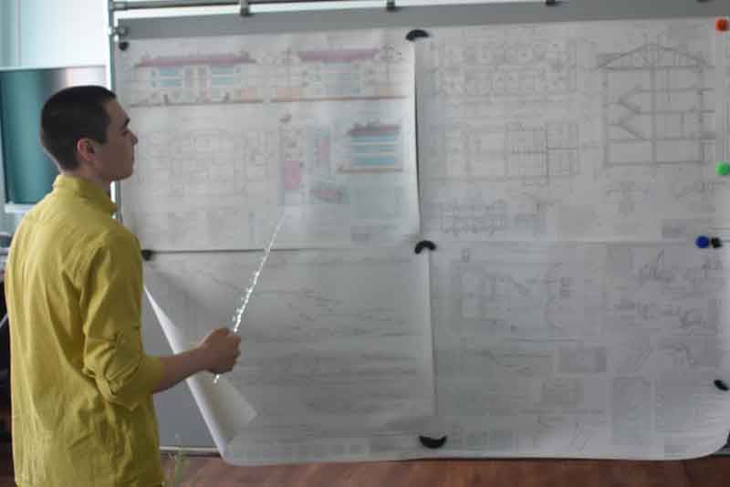 В Новотроицком строительном техникуме  защита дипломных проектов в самом разгаре