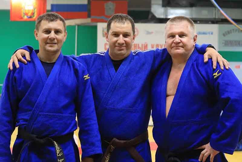 Новотроицкие ветераны – дзюдоисты готовятся к Всероссийскому турниру 