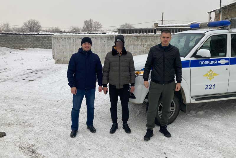 В Новотроицке полицейские задержали подозреваемого в грабеже табачного ларька