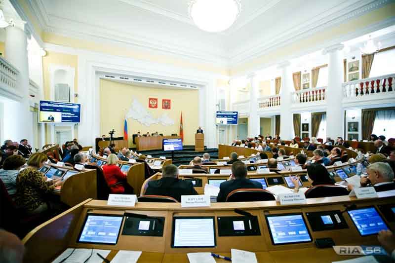 Депутаты выслушают отчет главного полицейского Оренбуржья и изменят избирательное законодательство