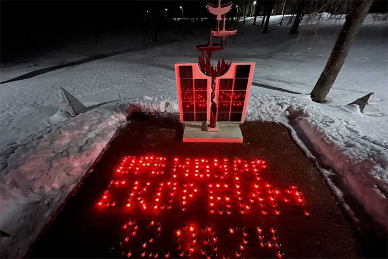 Оренбуржцы присоединяются к всероссийской акции «Журавли», которая проходит в память о жертвах теракта в Подмосковье