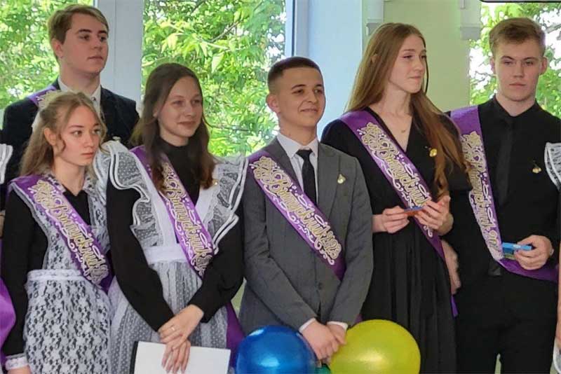 В школах Оренбуржья 25 мая прозвучат последние звонки для выпускников 11 классов