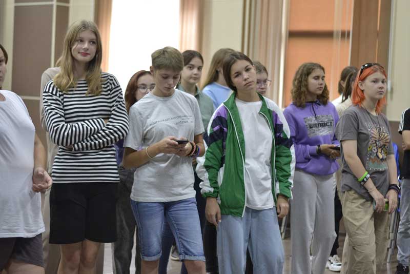 Новотройчанка Лилия Бровкина приняла участие в профильной смене Детской Общественной правовой палаты