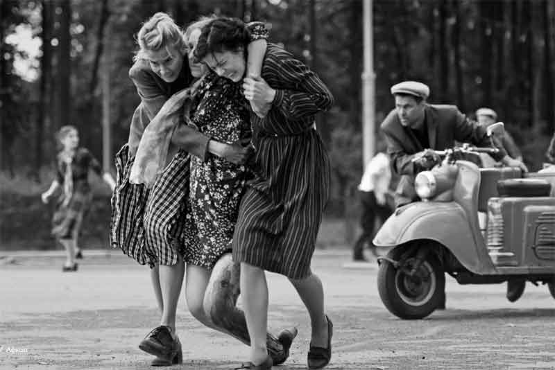 В Новотроицке покажут известный фильм А.С. Кончаловского «Дорогие товарищи!» (16+)