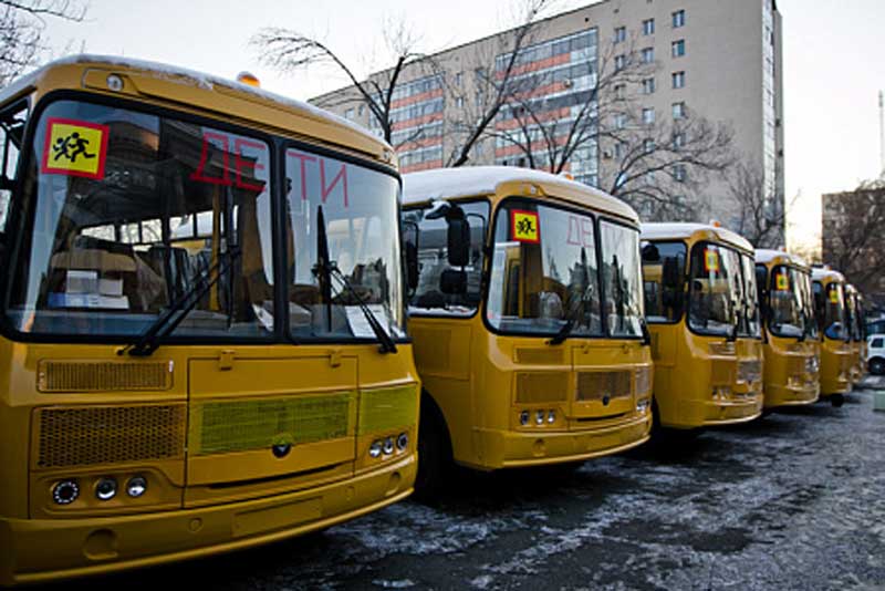Новотроицк получил ключи от нового школьного автобуса