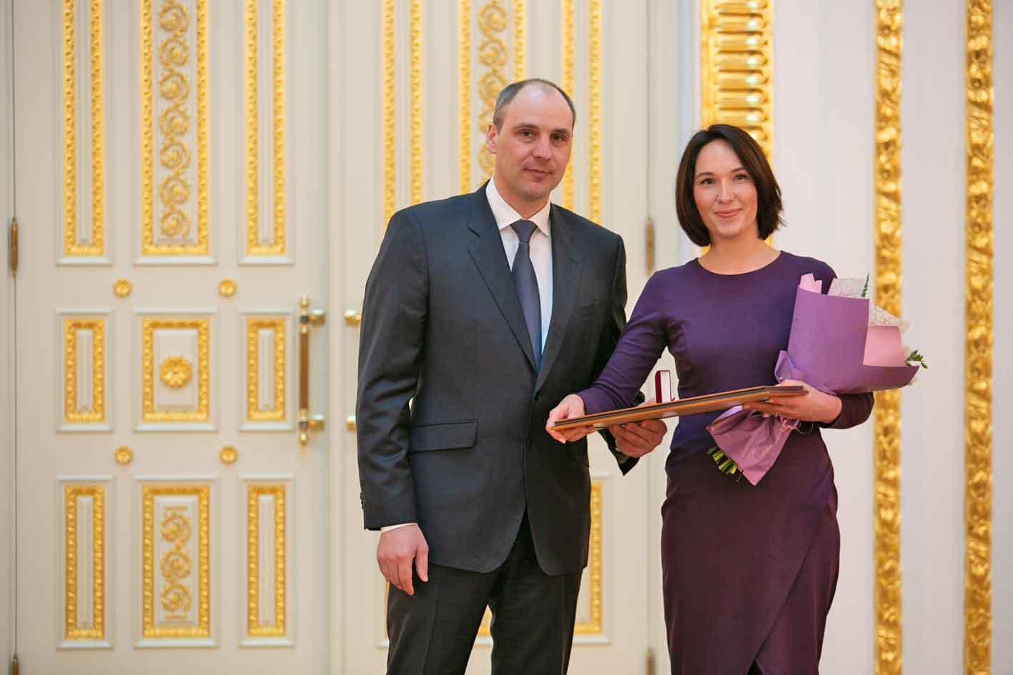 Врач-инфекционист из Новотроицка Елена Исхакова награждена Почётной грамотой Президента России