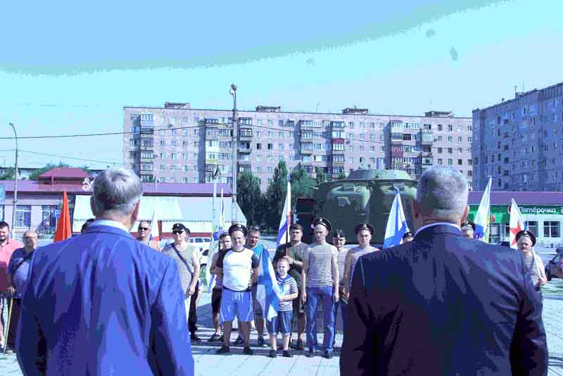 В степном Новотроицке отметили День военно – морского флота