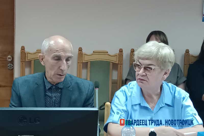 В Новотроицке депутаты городского Совета шестого созыва на заключительном заседании подвели итоги пятилетней работы