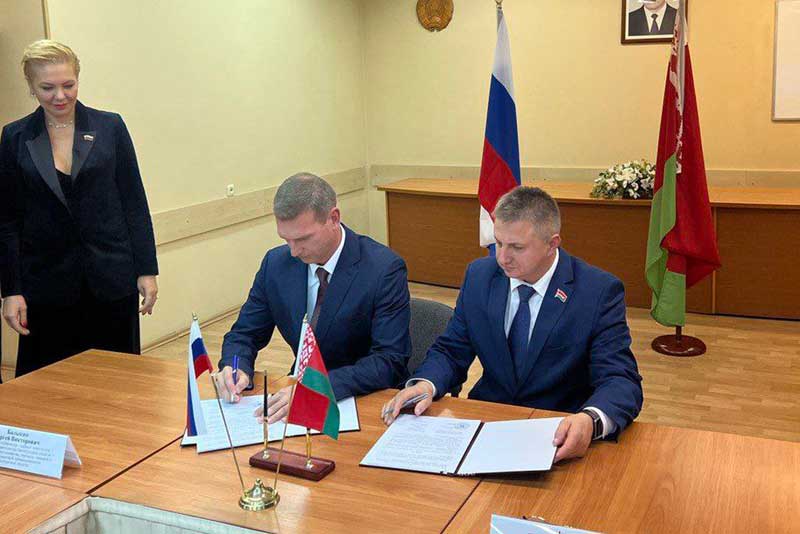 Глава Новотроицка подписал Соглашение о сотрудничестве с Фрунзенским районом республики Беларусь