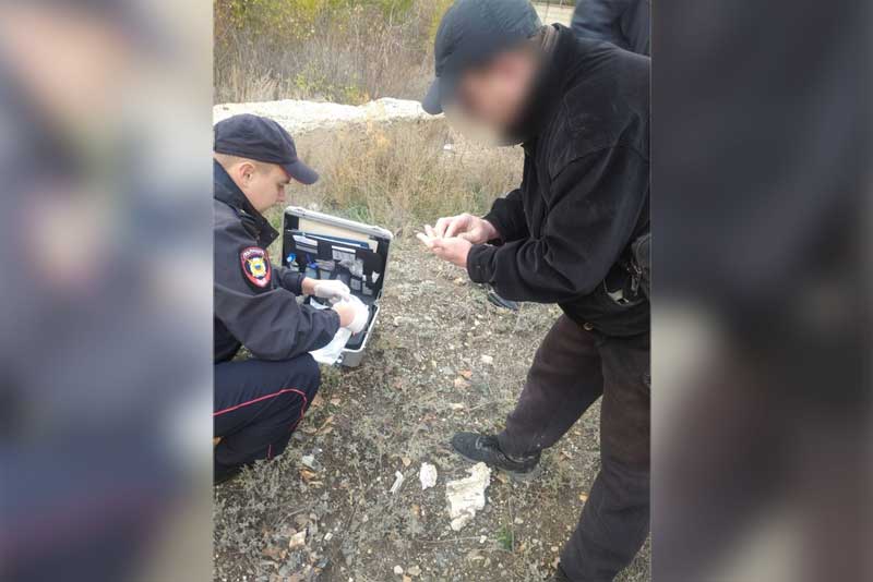 В Новотроицке полицейские изъяли около 140 граммов марихуаны