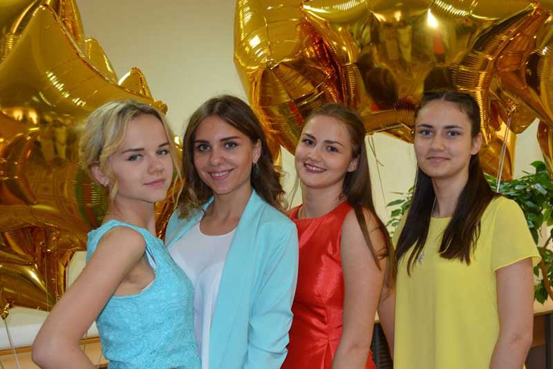 Золотые выпускники Новотроицка