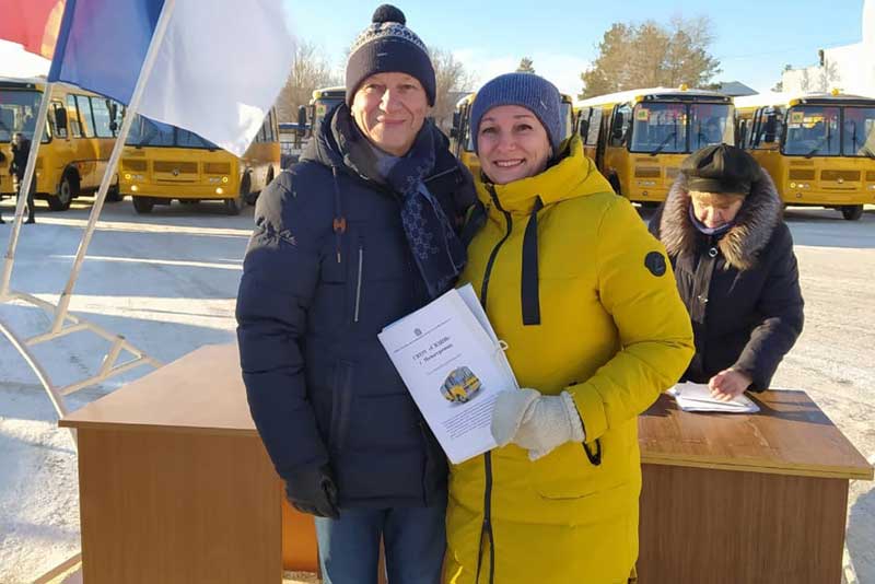 Специальная (коррекционная)  школа-интернат Новотроицка получила новый автобус