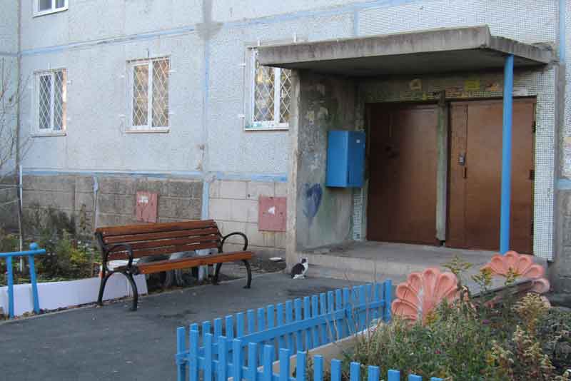 Во дворах Новотроицка устанавливают малые архитектурные формы