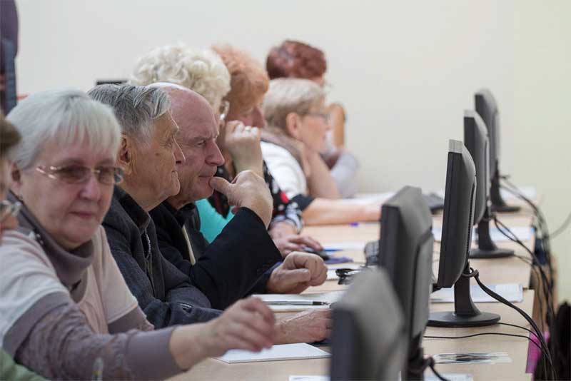 1 апреля в Оренбургской области стартует акция «Компьютеру все возрасты покорны». 