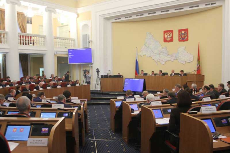 Бюджет Оренбургской области на 2018 год принят в первом чтении
