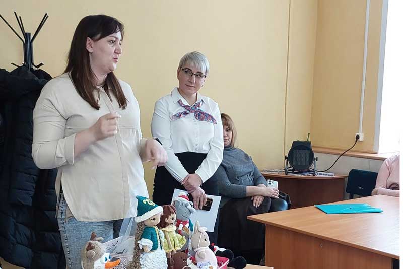 В женский клуб при Центре занятости населения Новотроицка пригласили жен бойцов – участников СВО