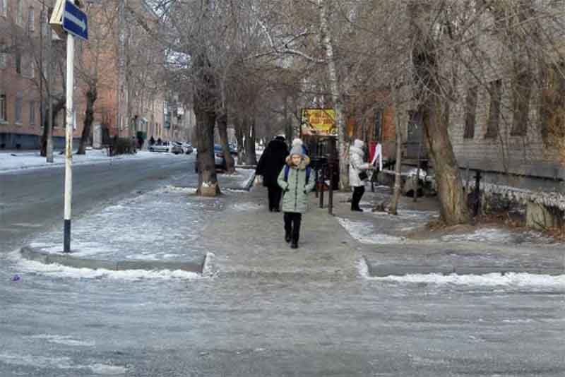В Оренбуржье 30 ноября днем прогнозируется ледяной дождь и гололедица