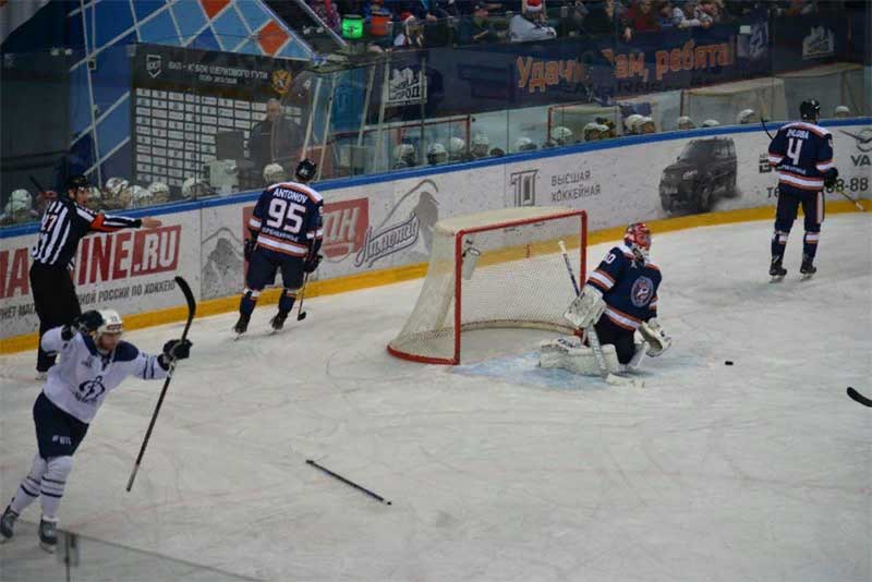 ХК «Южный Урал» потерпел пятое поражение подряд