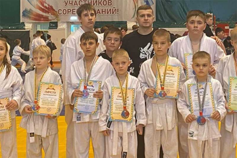 Воспитанники Антона Коха завоевали одиннадцать медалей