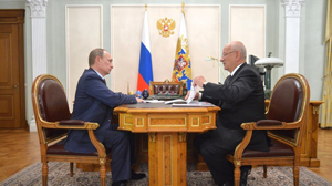Президент России Владимир Путин провел рабочую встречу с губернатором Оренбургской области Юрием Бергом
