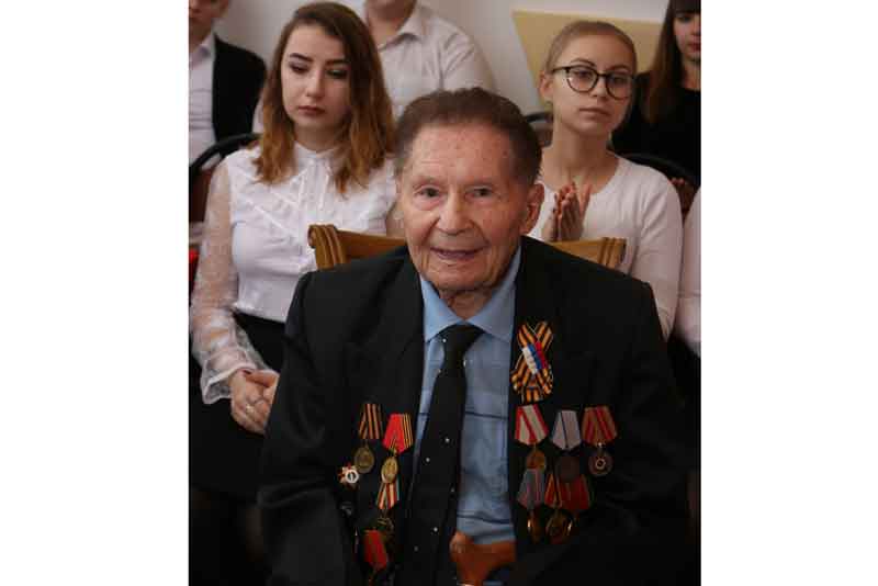 Владимир Евдокимов: «Не хочу рисовать войну…»