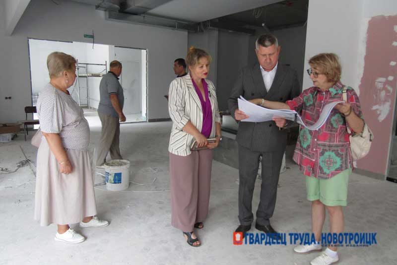 В будущем году новотройчане смогут оценить результаты капитального ремонта Центральной детской библиотеки