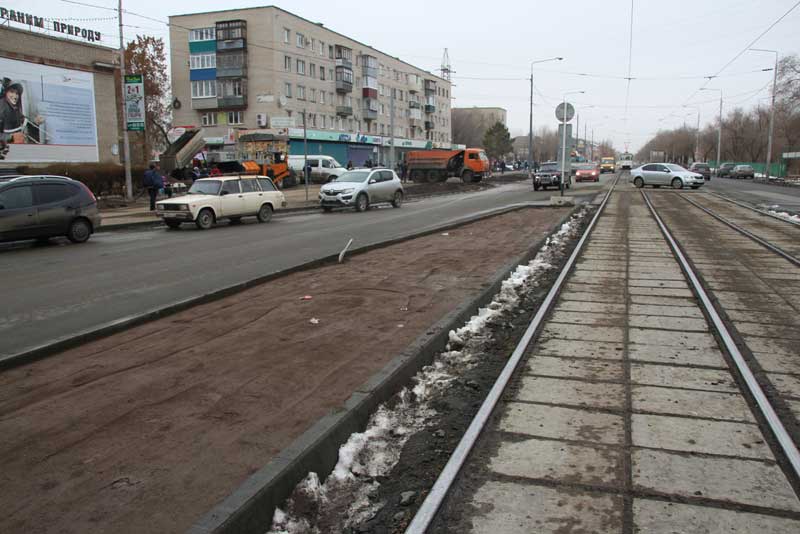 Продолжить нельзя отложить до весны.           Где поставить запятую?