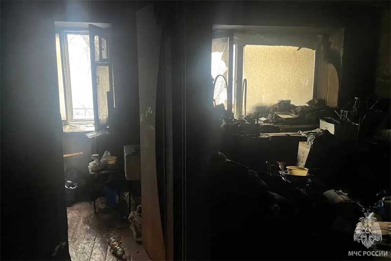 Один человек погиб и шестерых спасли на пожаре в Новотроицке
