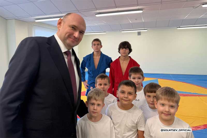 Евгений Солнцев оценил качество ремонта, проведенного в орских школах