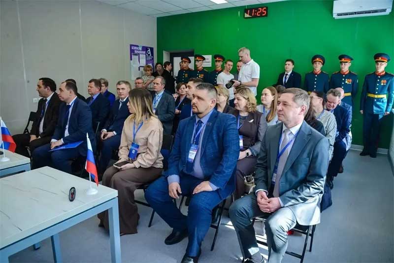 В Оренбуржье представители 11 регионов Приволжского федерального округа обменялись опытом внедрения бережливых технологий в образовании