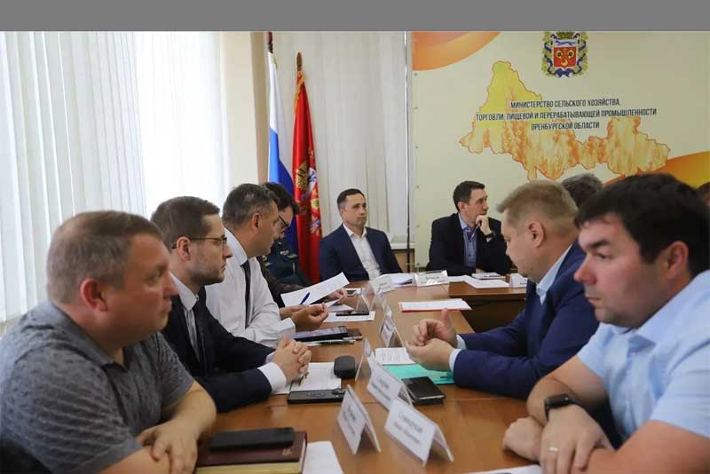 В Оренбуржье не фиксируют критических ситуаций с обеспечением горюче – смазочными материалами
