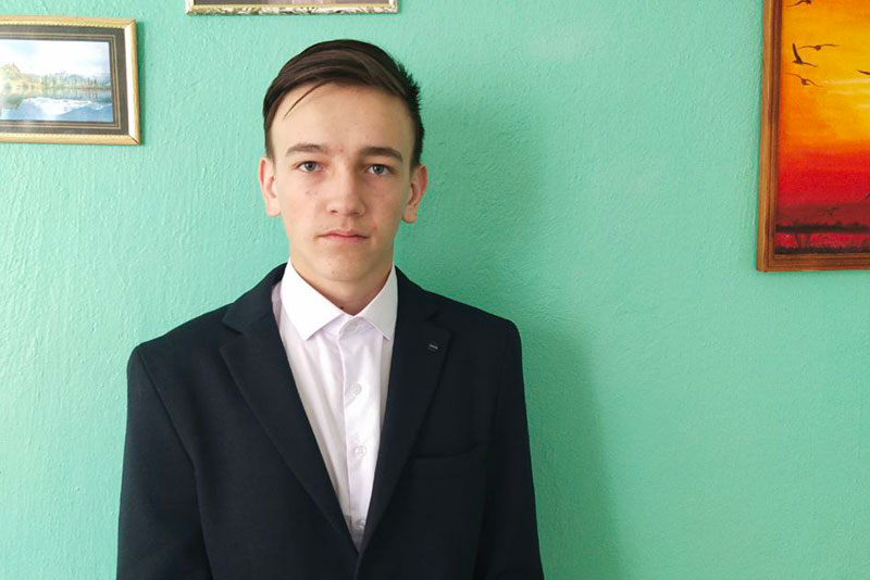 Ученик школы №5 села Пригорное Артем Родионов  отличился на олимпиаде  по технологии