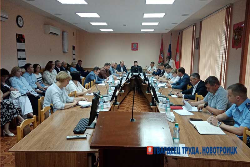 В Новотроицке местные депутаты предложили новые подходы к благоустройству города