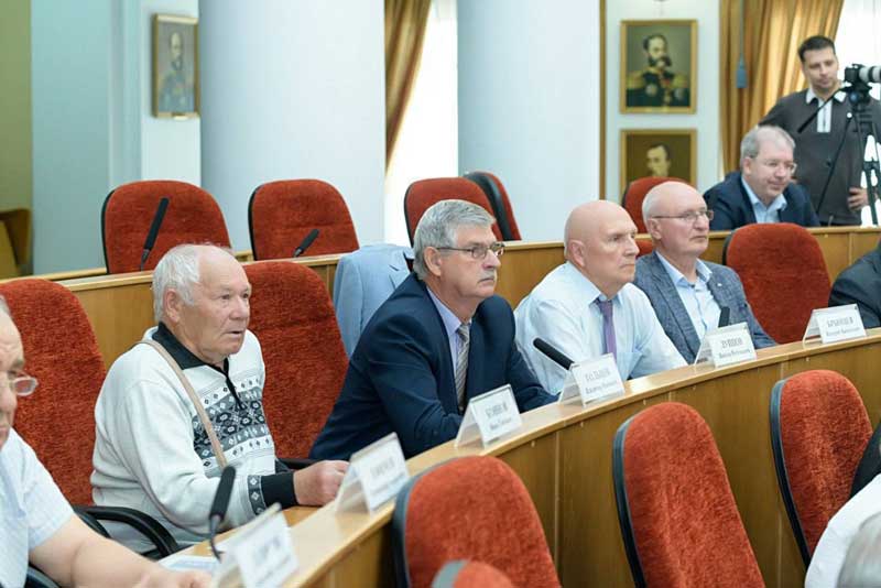Врио губернатора Евгений Солнцев принял участие в заседании Совета старейшин Оренбуржья