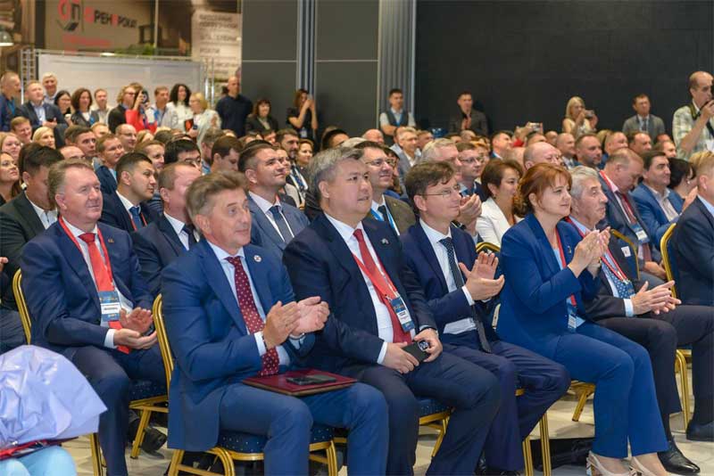 Уральская Сталь стала участником  специализированной выставки-форума «Газ. Нефть. Оренбуржье»