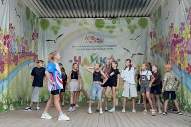 Более 2,5 тысячи юных новотройчан отдохнули и оздоровились за время каникул