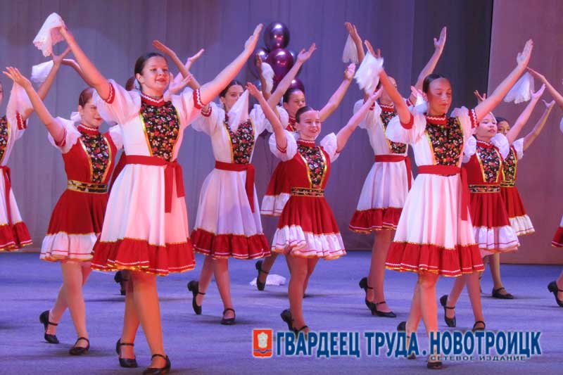В Новотроицке чествовали лучших педагогов города
