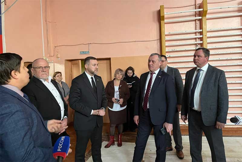Олег Димов: «Ремонт школ в Оренбуржье – на особом контроле «Единой России»
