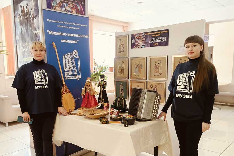 Уникальные музейные экспонаты Новотроицкого музея рассказали о культуре, ремеслах и традициях народов (6+)