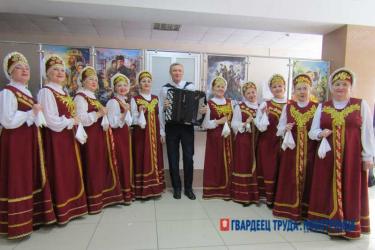 В Новотроицке открыли Год единства народов России