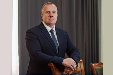 Управляющий директор Уральской Стали Сергей Журавлев шлет работникам и ветеранам комбината свои поздравления