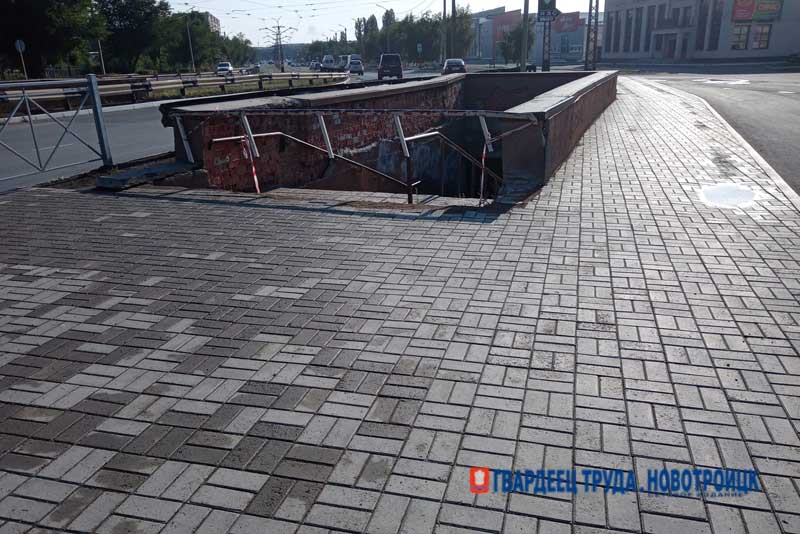 В Новотроицке на уже благоустроенной территории подрядчик устранил выявленные недочеты