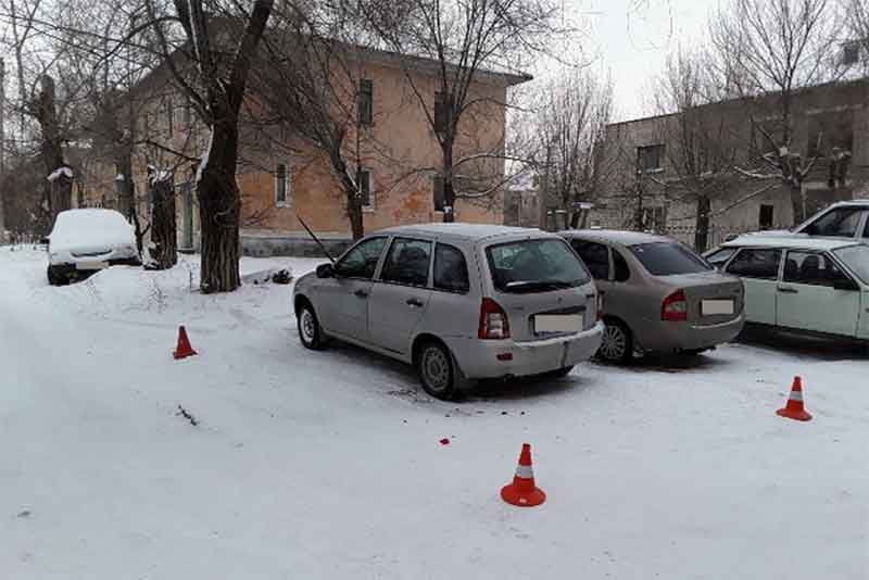 Протаранил на парковке: в Новотроицке ищут свидетелей ДТП