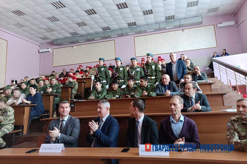 На зональных соревнованиях допризывной молодежи  «А ну – ка, парни!» Новотроицк представит команда гимназии